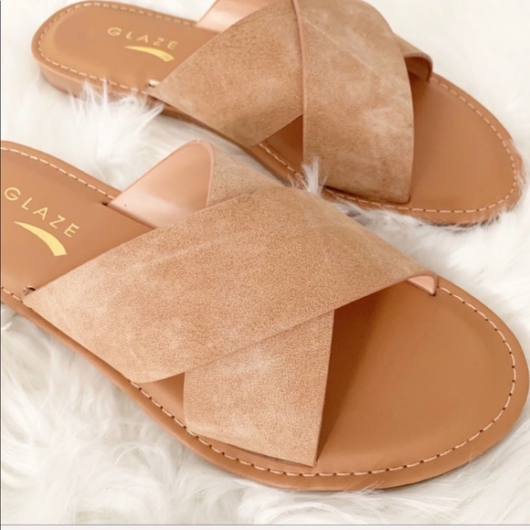 ✨NEW Chloe Sandal- in Sand - Picture 4 of 5